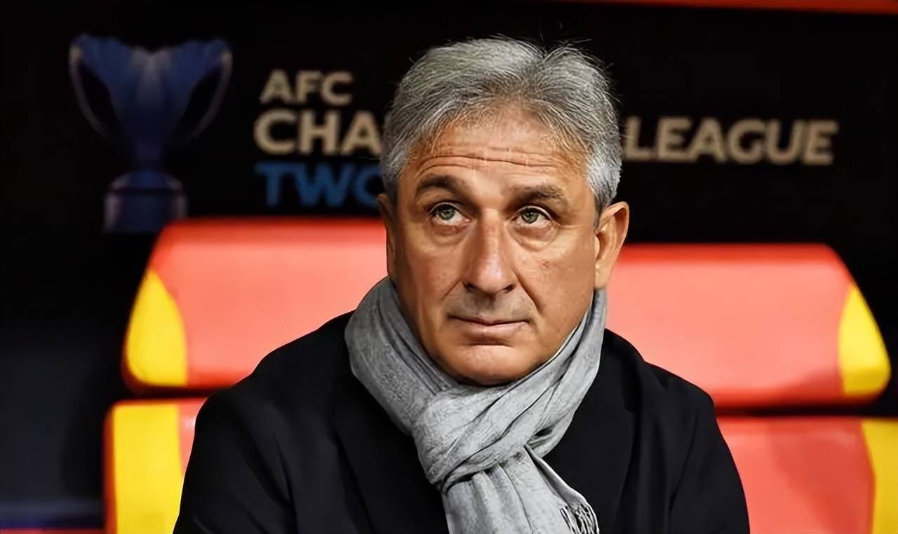 亚冠今夜再迎强敌，芝加哥公牛单刀错失，主帅态度：赛场秩序良好，年轻球员得到机会(美加墨世界杯预选赛)