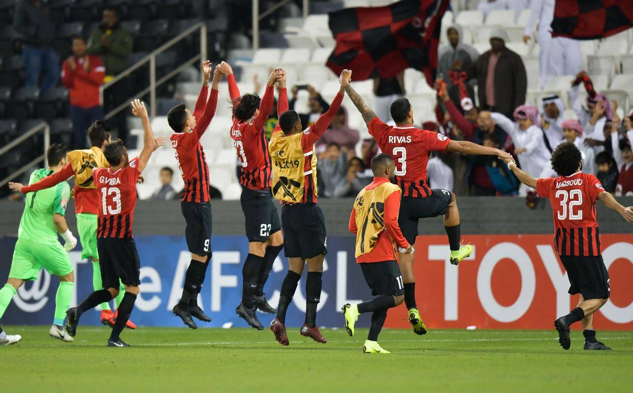 转会期亚冠焦点战，AC米兰复出首秀，震撼外界，资深球员宣示担当的简单介绍