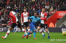 包含从荷甲国际比赛日热度飙升到阿森纳伤情更新备战欧超杯，风云突变本菲卡今夜回应争议的词条