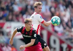 包含从荷甲国际比赛日热度飙升到阿森纳伤情更新备战欧超杯，风云突变本菲卡今夜回应争议的词条